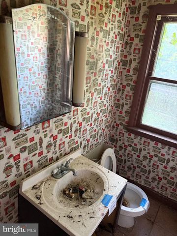614 N BROOM ST, Wilmington, DE 19805