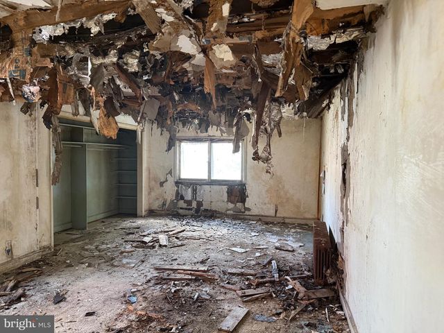 614 N BROOM ST, Wilmington, DE 19805
