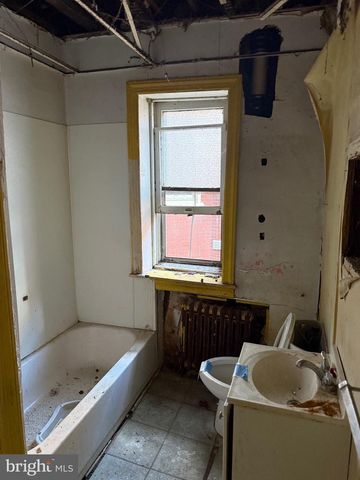 614 N BROOM ST, Wilmington, DE 19805
