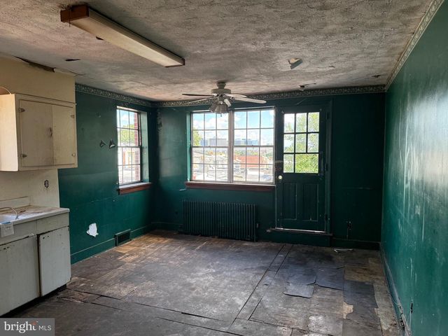 614 N BROOM ST, Wilmington, DE 19805