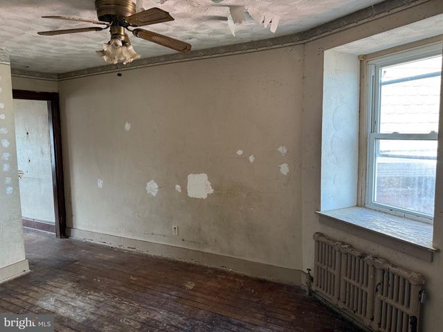 614 N BROOM ST, Wilmington, DE 19805