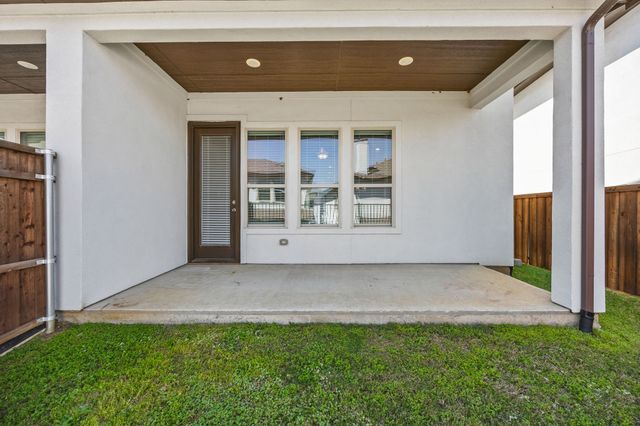 428 Waters Edge Drive 515, Hickory Creek, TX 75065