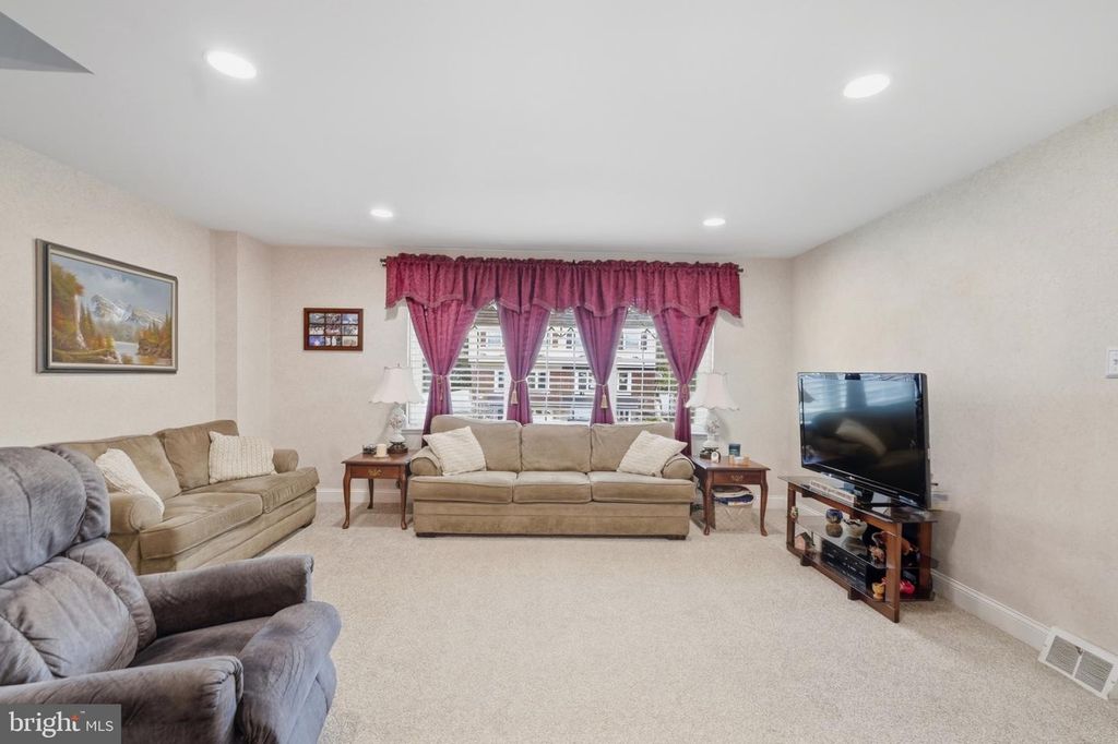 3167 STANWOOD ST, Philadelphia, PA 19136 — photo 3