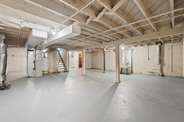 2811 Dupont Avenue N, Minneapolis, MN 55411