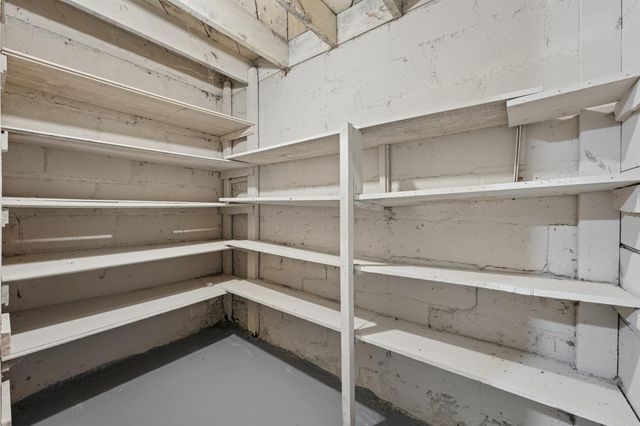 2811 Dupont Avenue N, Minneapolis, MN 55411