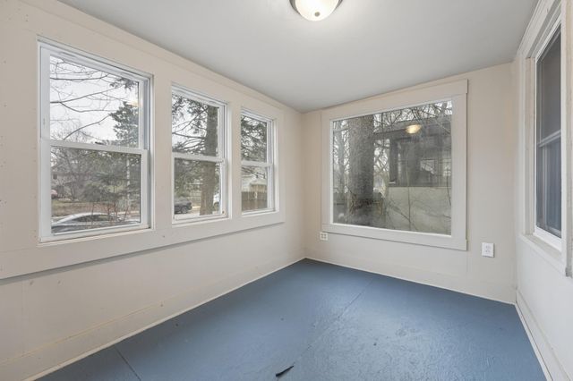 2811 Dupont Avenue N, Minneapolis, MN 55411