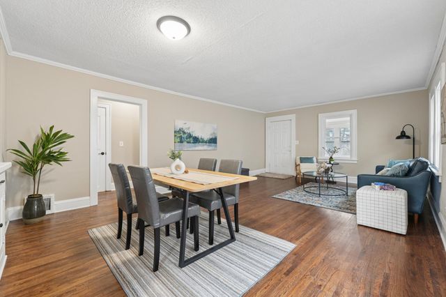 2811 Dupont Avenue N, Minneapolis, MN 55411