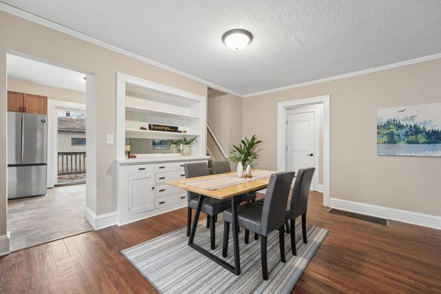 2811 Dupont Avenue N, Minneapolis, MN 55411