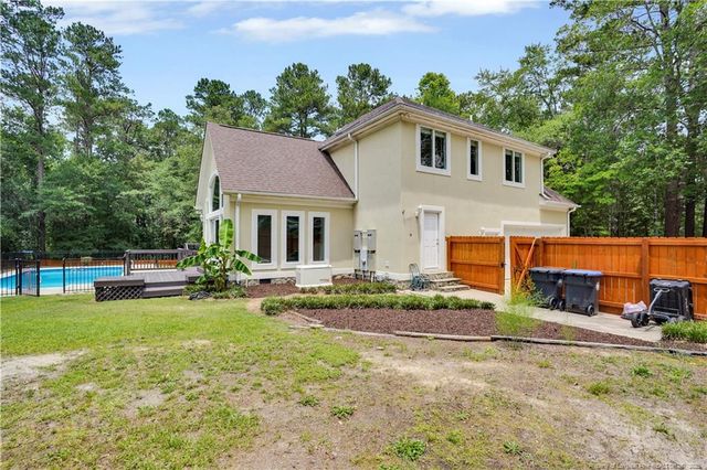 905 Mclean Street, Raeford, NC 28376