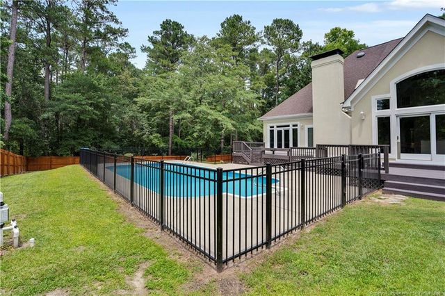 905 Mclean Street, Raeford, NC 28376
