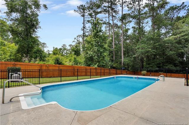 905 Mclean Street, Raeford, NC 28376