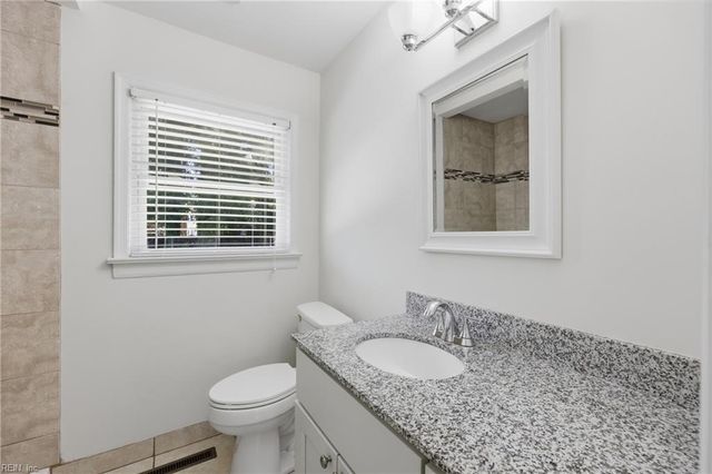 3733 Linnet LN, Portsmouth, VA 23703