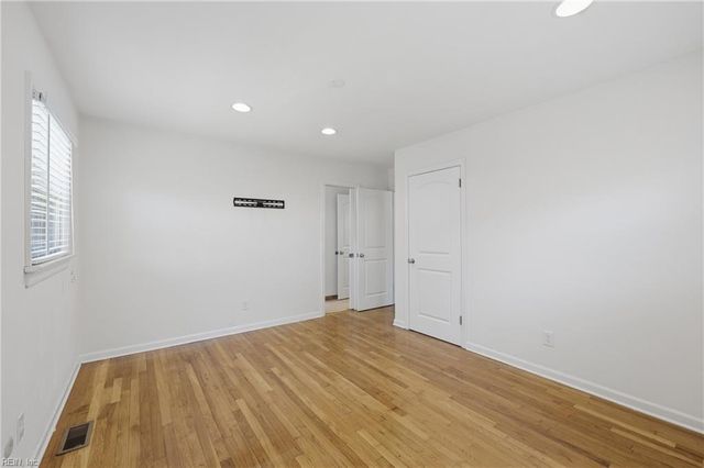 3733 Linnet LN, Portsmouth, VA 23703