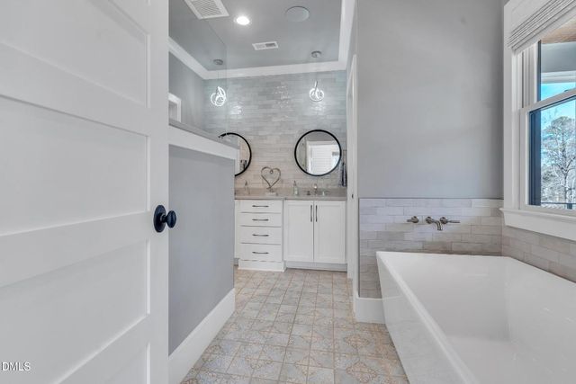 1433 Nottingham Road, Raleigh, NC 27607