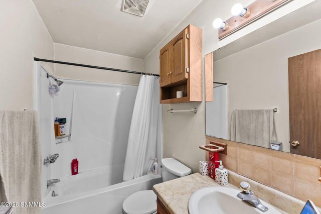 1649 Capitan Avenue, Las Cruces, NM 88001