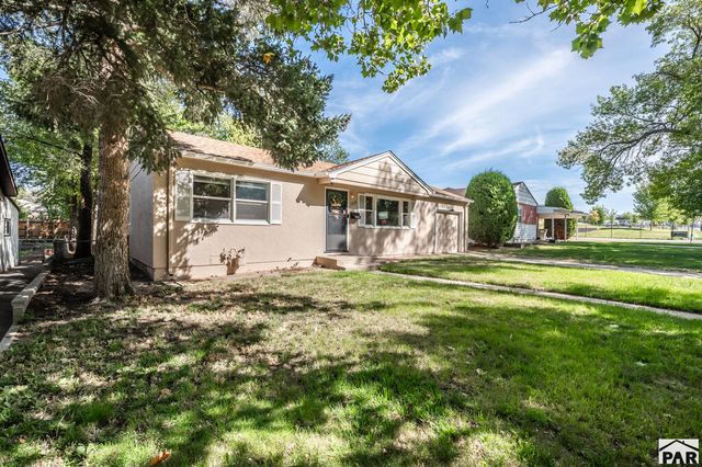 1213 Horseshoe Dr, Pueblo, CO 81001
