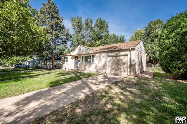1213 Horseshoe Dr, Pueblo, CO 81001