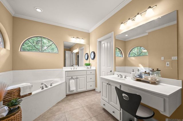 18236 Lake Harbor Ln, Prairieville, LA 70769