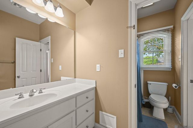 18236 Lake Harbor Ln, Prairieville, LA 70769