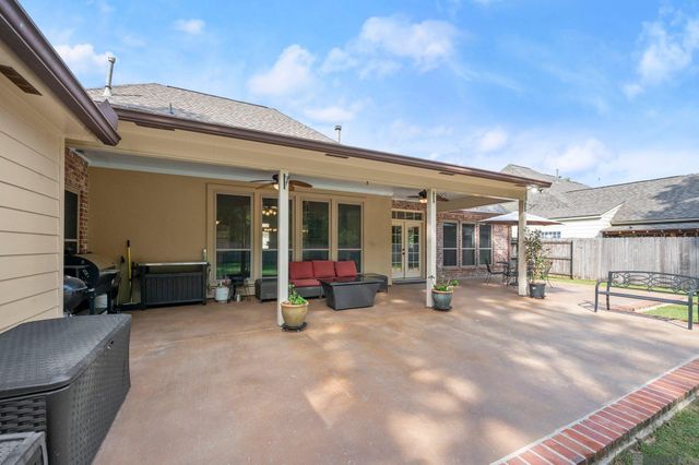 18236 Lake Harbor Ln, Prairieville, LA 70769