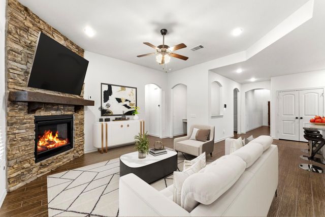 15 Pioneer Canyon Place, The Woodlands, TX 77375