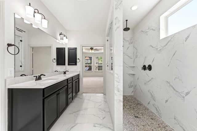 15 Pioneer Canyon Place, The Woodlands, TX 77375