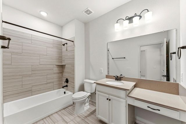15 Pioneer Canyon Place, The Woodlands, TX 77375