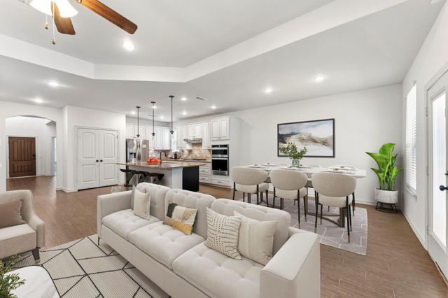 15 Pioneer Canyon Place, The Woodlands, TX 77375