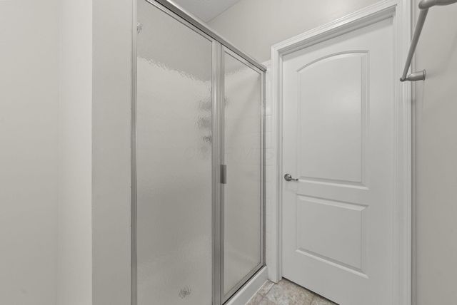 5901 Blackbird Way, Lewis Center, OH 43035