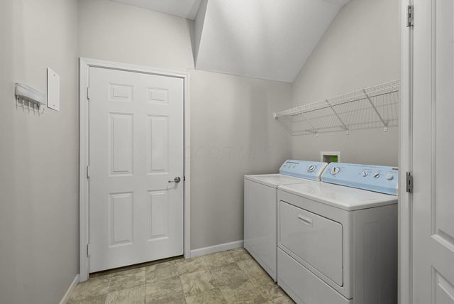 5901 Blackbird Way, Lewis Center, OH 43035