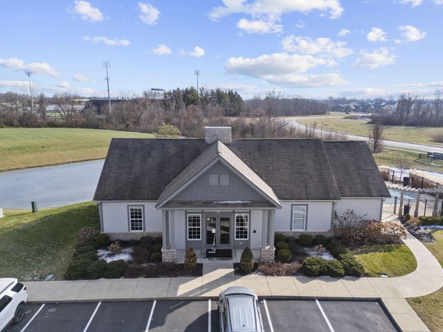 5901 Blackbird Way, Lewis Center, OH 43035