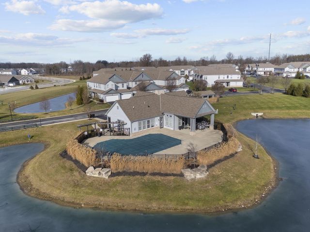 5901 Blackbird Way, Lewis Center, OH 43035