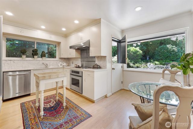 1871 40th Avenue E, Seattle, WA 98112