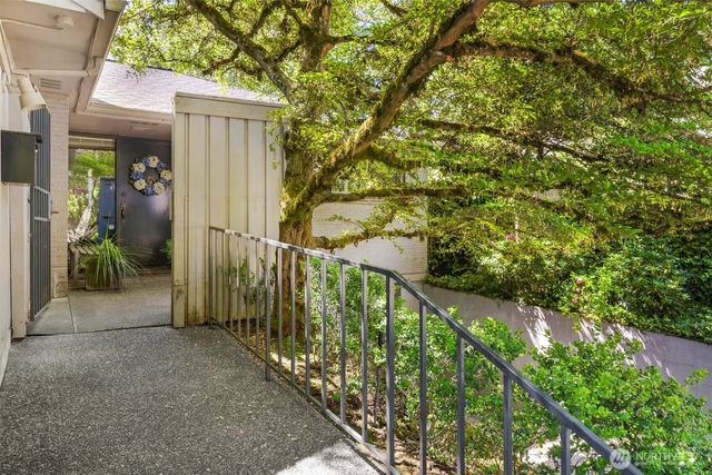 1871 40th Avenue E, Seattle, WA 98112