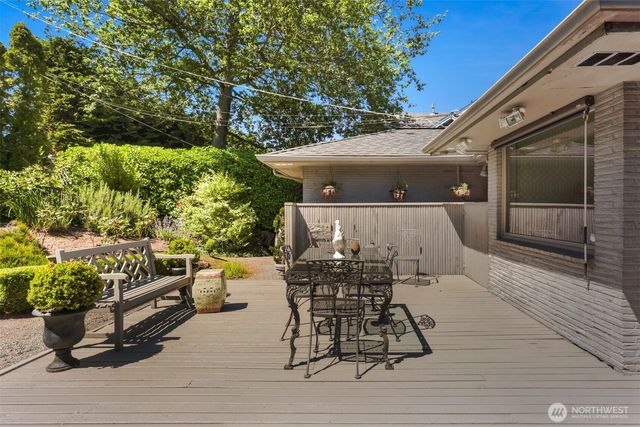 1871 40th Avenue E, Seattle, WA 98112