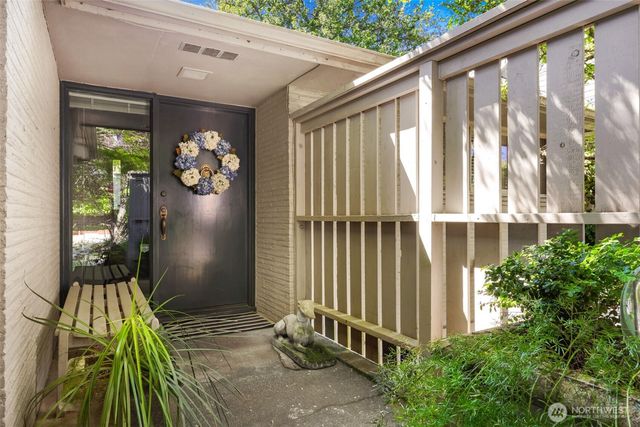 1871 40th Avenue E, Seattle, WA 98112