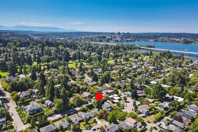 1871 40th Avenue E, Seattle, WA 98112