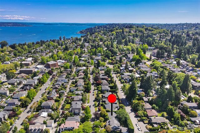 1871 40th Avenue E, Seattle, WA 98112