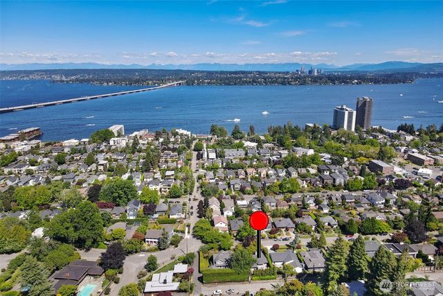 1871 40th Avenue E, Seattle, WA 98112