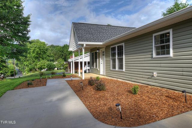 1651 Siam Road, Elizabethton, TN 37643