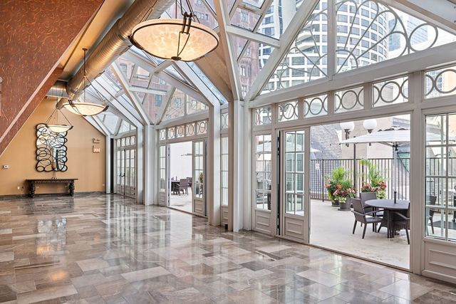 111 E Chestnut Street 24G, Chicago, IL 60611