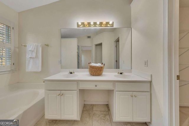 522 Huntgate Road, Woodstock, GA 30189