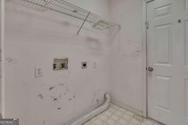 522 Huntgate Road, Woodstock, GA 30189