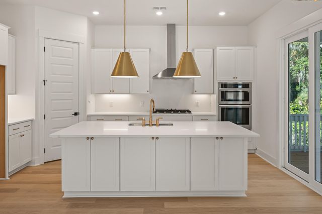 117 Wando Reach Road, Wando, SC 29492
