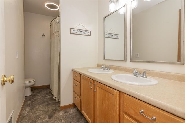 3894 Whitney Court, Kalamazoo, MI 49009