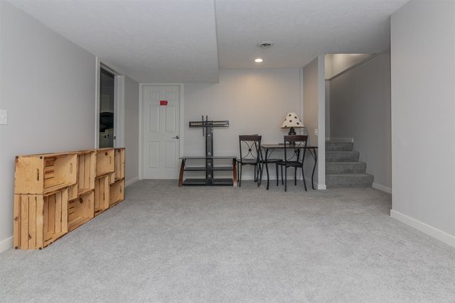 3894 Whitney Court, Kalamazoo, MI 49009