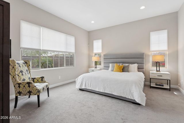 3221 E LOS GATOS Drive, Phoenix, AZ 85050