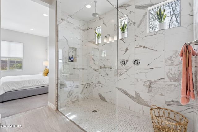 3221 E LOS GATOS Drive, Phoenix, AZ 85050