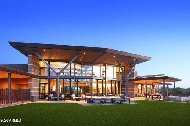 3221 E LOS GATOS Drive, Phoenix, AZ 85050