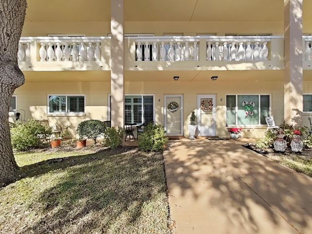 2226 SWITZERLAND WAY 4, Clearwater, FL 33763